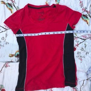 Danskin Now Active Tee Size Small